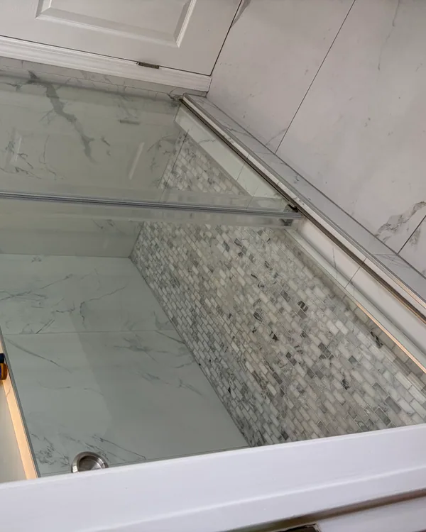 Bathroom after move-out cleaning by EVM Clean and Finish
