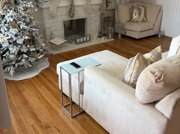 Vacation rental interior cleaned and staged by EVM Clean and Finish
